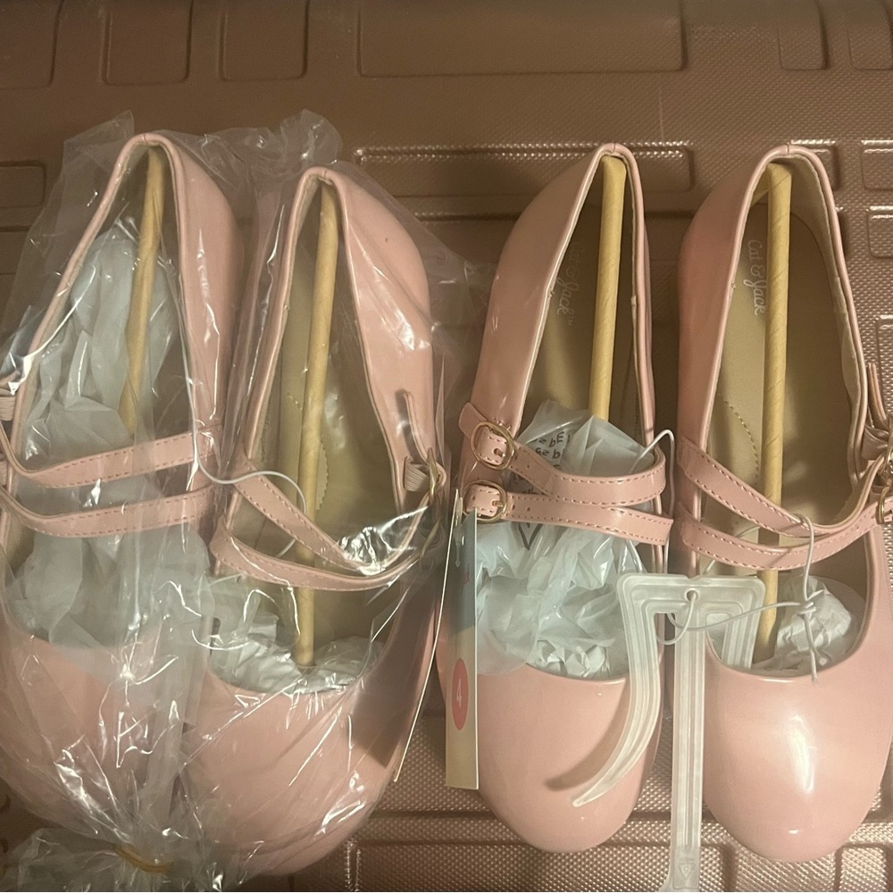 2 pc Cat & Jack Pink  Amelia Kids Flats Shoes Size 4 New no box
